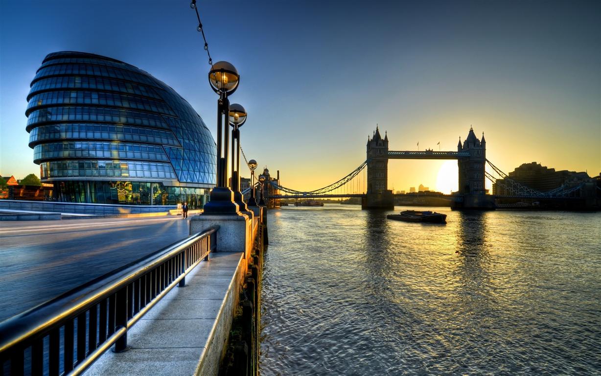 London Bridge